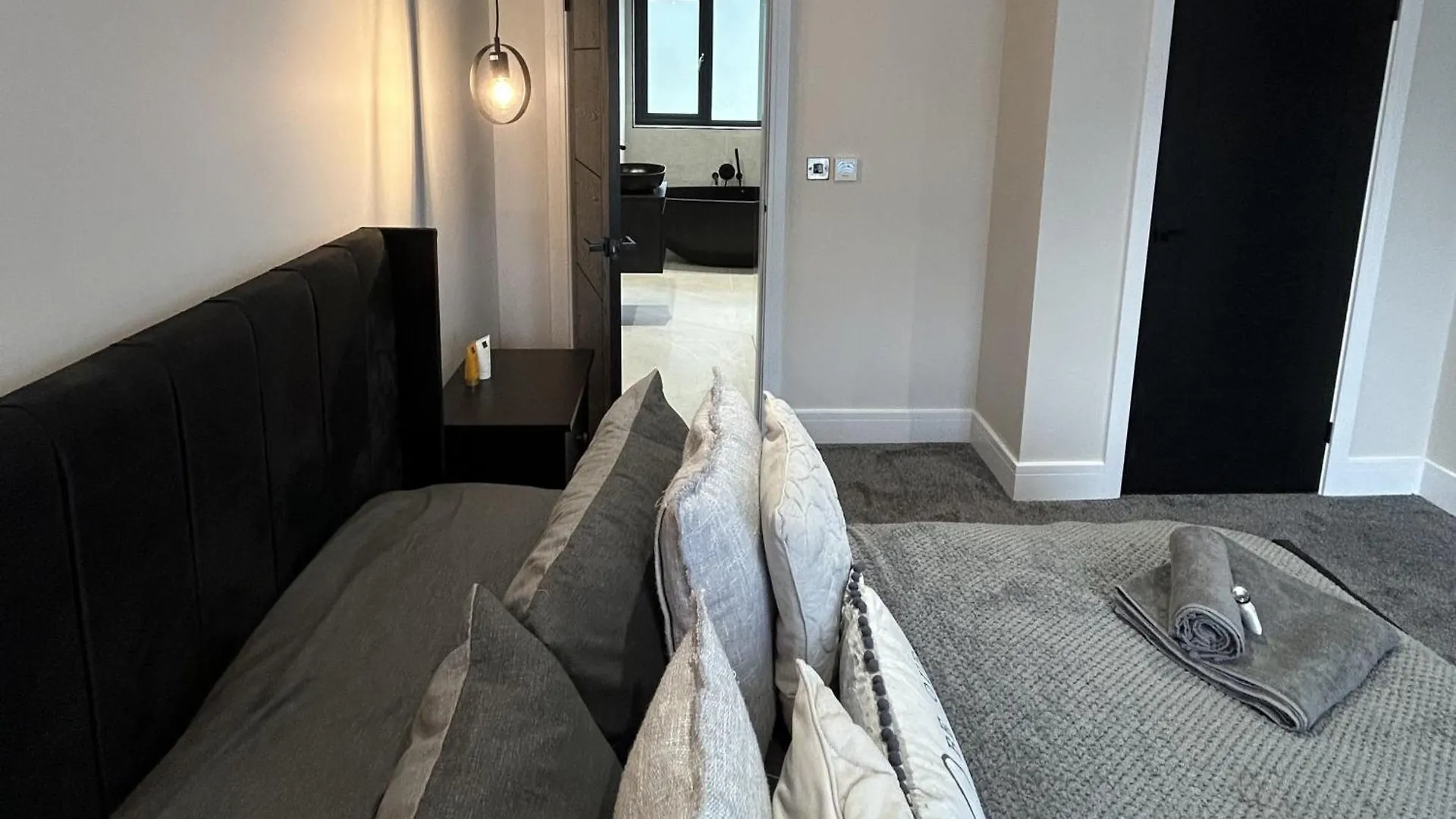 The Huntington Hideaway Villa York 0*,